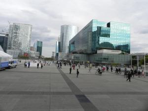 580788_442642272484032_1062128123_n